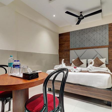 فندق New Parimeet Residency نافي مومباي المظهر الخارجي الصورة