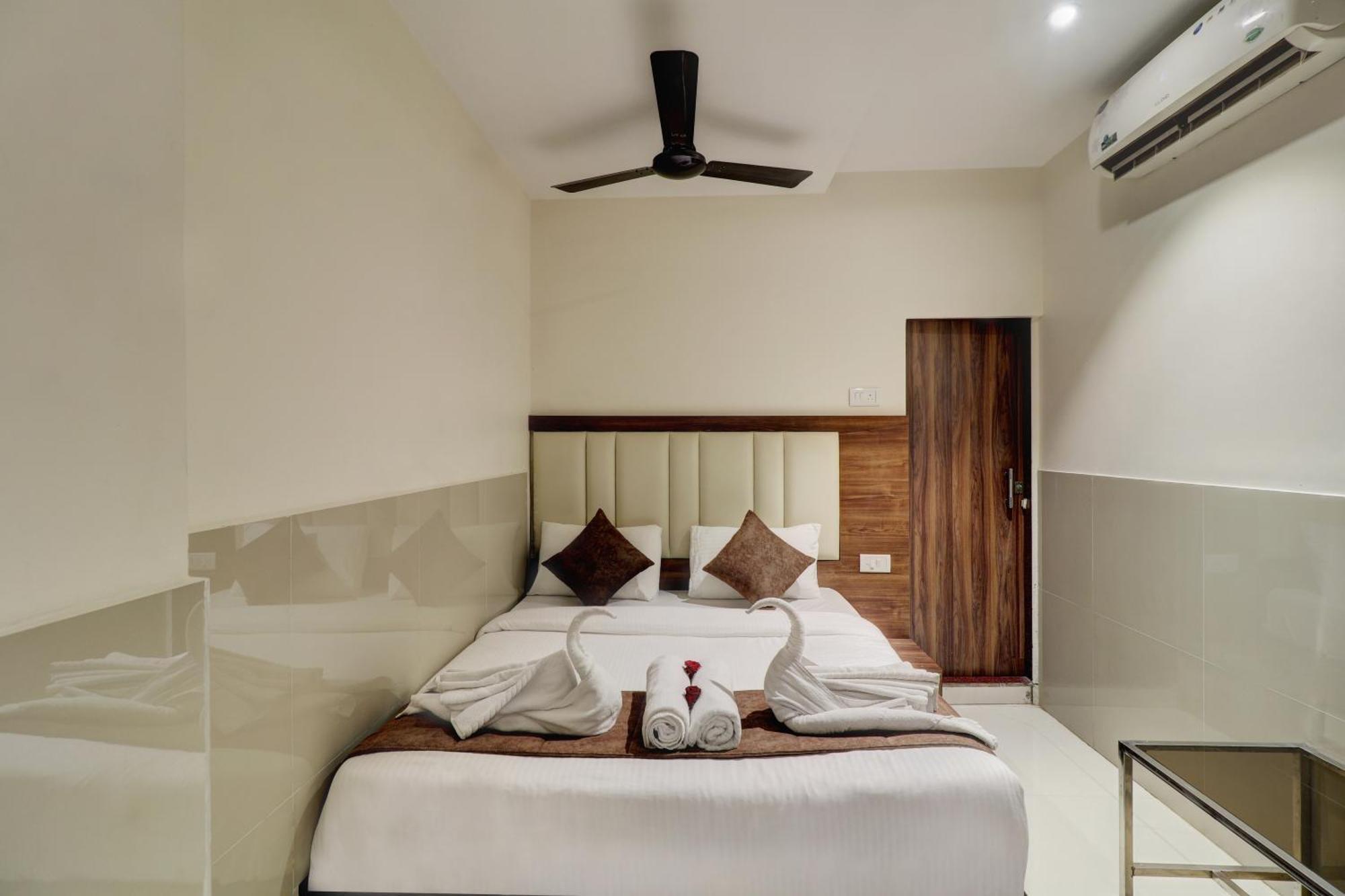 فندق New Parimeet Residency نافي مومباي المظهر الخارجي الصورة