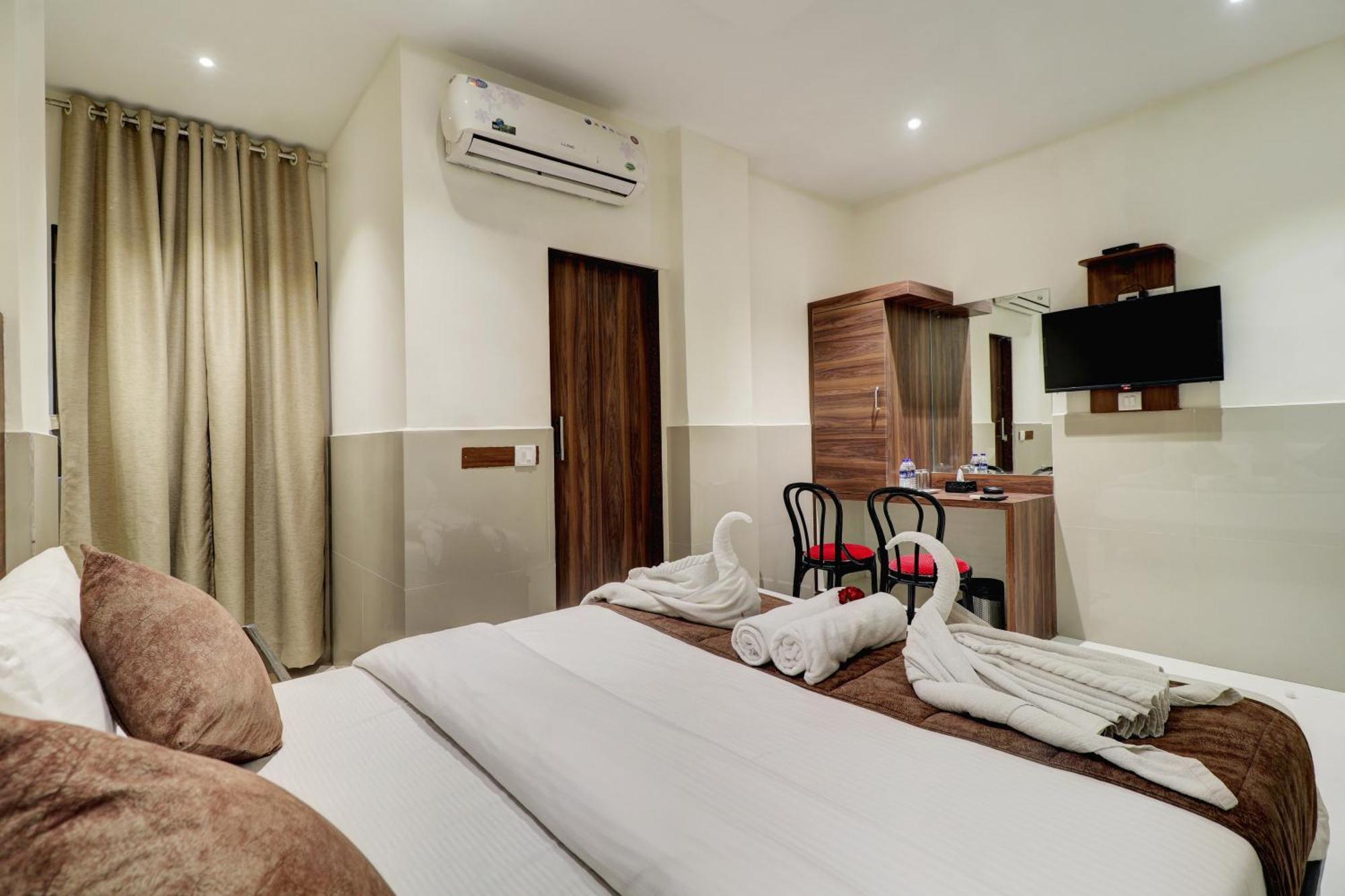 فندق New Parimeet Residency نافي مومباي المظهر الخارجي الصورة