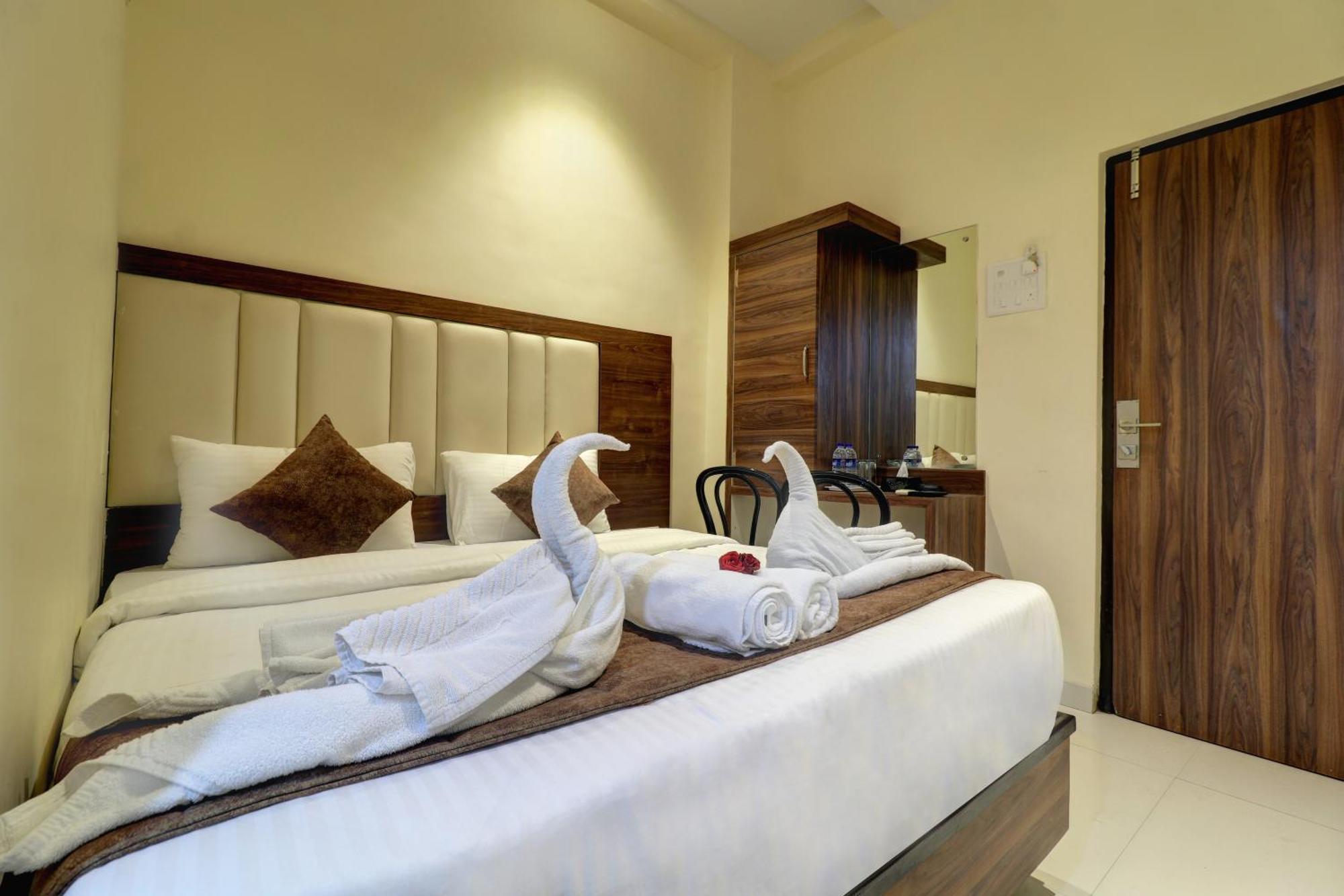 فندق New Parimeet Residency نافي مومباي المظهر الخارجي الصورة