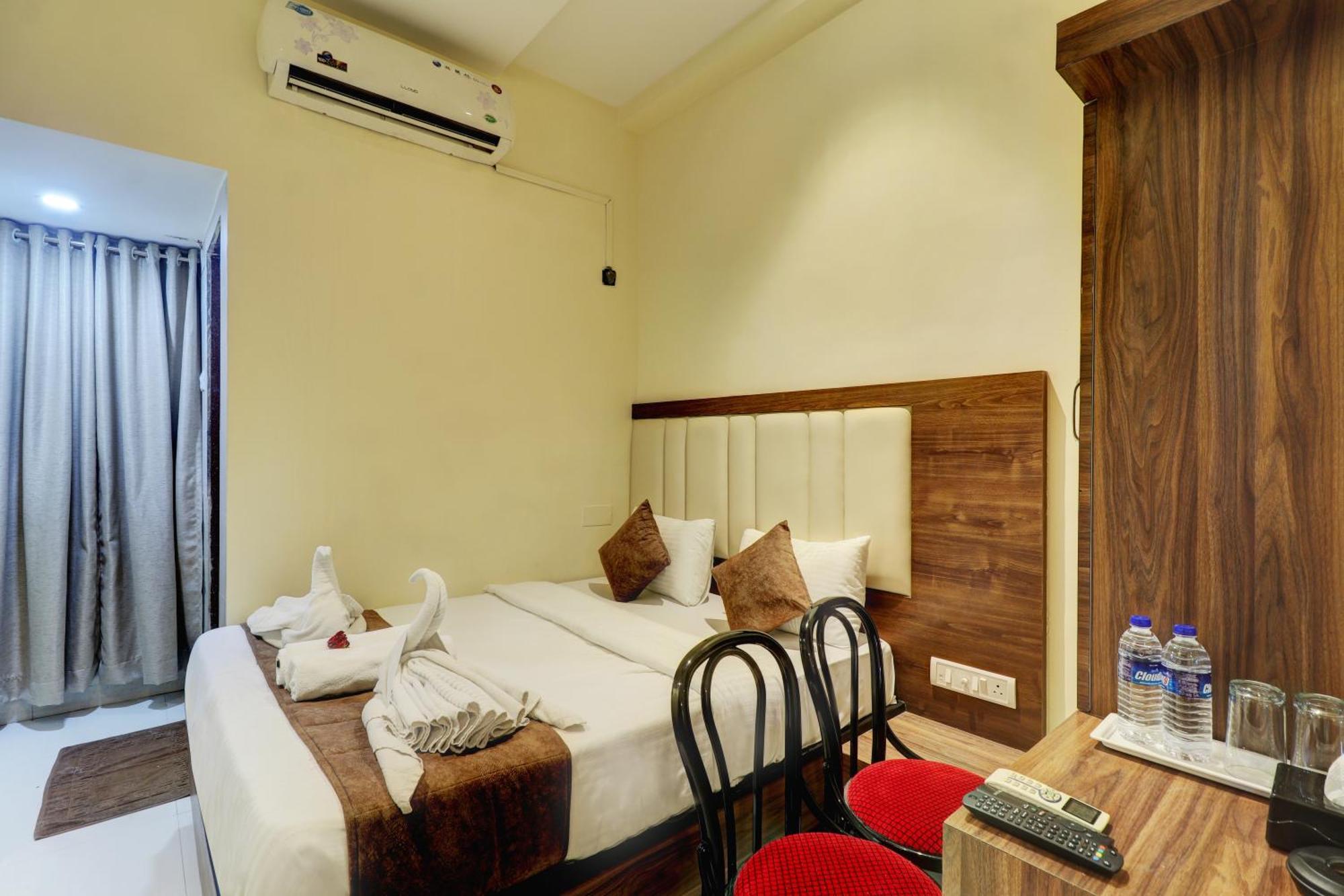 فندق New Parimeet Residency نافي مومباي المظهر الخارجي الصورة